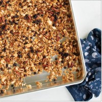 2-Pack Half Sheet - USA Made Aluminum Commercial Quality Sheet Pan for Baking or Roasting, Encapsulated Galvanized Steel Rim Prevents Warping