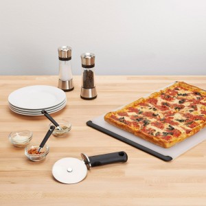 OXO Good Grips Stainless Steel 4-Inch Pizza Wheel and Cutter