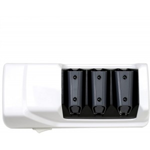 Chef'sChoice Professional Electric Knife Sharpeners With 100-Percent Diamond Abrasives And Precision Angle Guides For 20-Degree Straight-Edge and Serrated Knives, 3-Stage, White