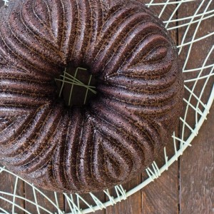 Nordic Ware Bavaria Bundt Pan, 10-Cup, Graphite