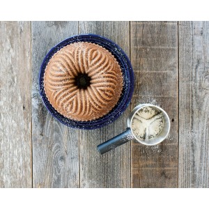 Nordic Ware Bavaria Bundt Pan, 10-Cup, Graphite