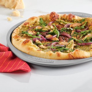 Farberware Nonstick Bakeware Round Pizza/Crisper Pan, 13 Inch, Gray