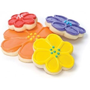 Ann Clark Scalloped Edge Flower Cookie Cutter, 3-3/4