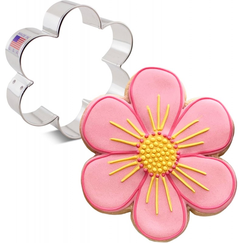 Ann Clark Scalloped Edge Flower Cookie Cutter, 3-3/4