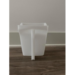 Rubbermaid Commercial Products Food Service Utility Scoop, 64-Ounce, White, for Ice/Bar and Ingredient Use in Restaurant/Kitchen