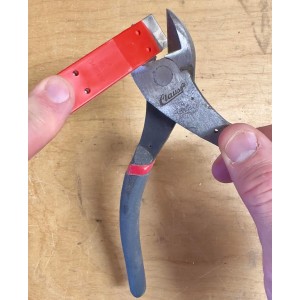 DMT D2F Dia-Sharp Mini Whetstone Knife Sharpener and Diamond Sharpening Stone, 2.5 Inch, Fine