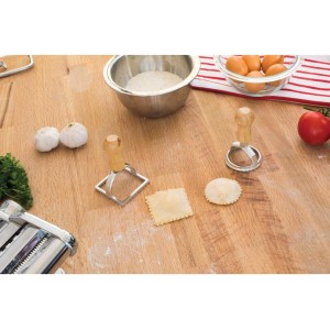 Fantes Ravioli Maker Stamp Set, Square Stamp with Wooden Handle and Fluted Edge, 2.75-Inch, The Italian Market Original since 1906