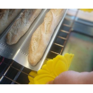 USA Pan Bakeware Aluminum Perforated Nonstick French Baguette Bread Pan, 3-Loaf