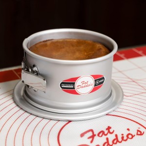 Fat Daddio's Round Springform Pan, 3 inch high - 9