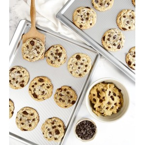 USA Pan Bakeware Cookie Sheet, Large, Warp Resistant Nonstick Baking Pan, Made in the USA from Aluminized Steel,Silver