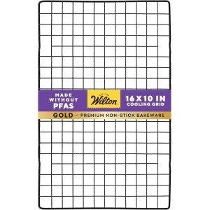 Wilton Gold Premium Non-Stick Warp-Resis...