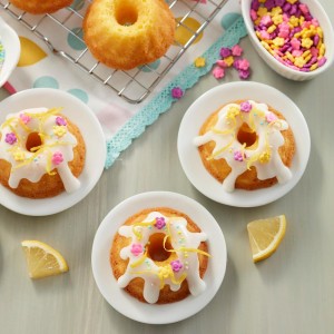 Wilton Gold Non-Stick 12-Cavity Mini Fluted Cake Pan, Cold-Rolled Steel Bakeware, Made Without PFAS, Packaging May Vary