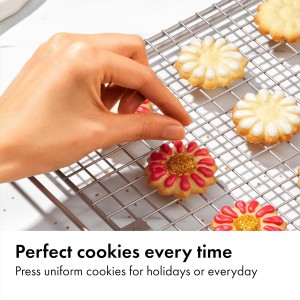 OXO Good Grips 14-Piece Cookie Press Set, Cookie Press with 12 Stainless Steel Disks and Storage Case, Holiday Baking and Everyday Treats, Essential Baking Supplies