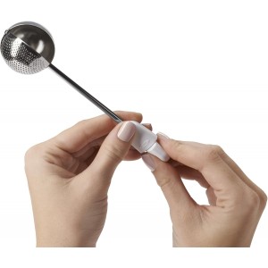 OXO Good Grips Baker’s Dusting Wand for Sugar, Flour and Spices