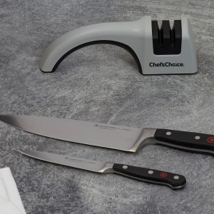 Chef’s Choice Professional Manual Knife Sharpeners for 20-Degree Straight-Edge Kitchen Hunting Fillet and Pocket Knives with Diamond Abrasives Precise Angle Control & Compact Footprint, 2-Stage, Gray