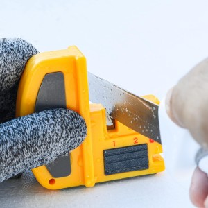 Smith's 50729 Deluxe Fillet Knife & Hook Sharpener - Portable Outdoor Tool - Multiple Sharpening Grooves - Line Cutter - Pocket Knives & Straight Blades - Lightweight & Durable - Fishing Hook