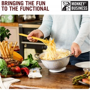 Fun Spaghetti-Shaped Plastic Spaghetti Spoon/Pasta Fork from a Series of Pasta-Inspired Kitchen Gadgets | Cool Pasta Spoon to Claw and Serve Pasta | Original Kitchen Accessories | by Monkey Business