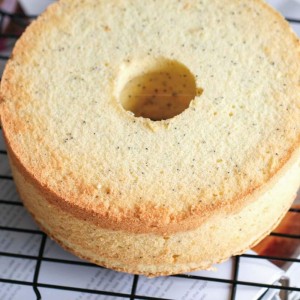 CANDeal 8 inch Angel Food Cake Pan,Fluted Cake Pan,Carbon Steel Non-stick Round Cake Pan, Removable Base