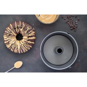 KitchenCraft Chicago Metallic Professional Non-Stick Ring-Shaped Angel Food Cake Tin with Loose Base, 25 cm (10