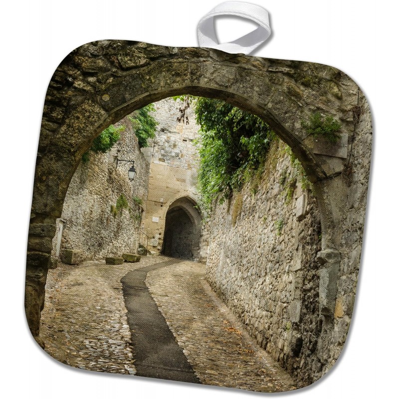 3dRose Pot Holder France, Provence Ancient walkways in the village of Vaison du Romaine, 8 by 8