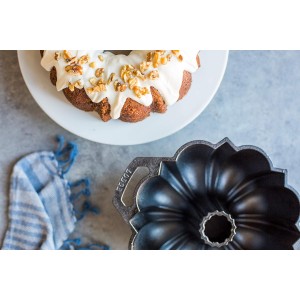 Lodge Cast Iron Fluted Cake Pan