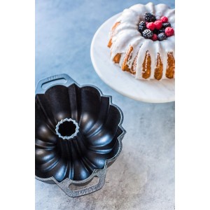 Lodge Cast Iron Fluted Cake Pan