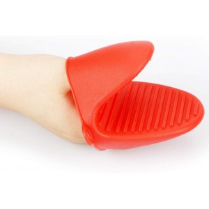 2 Pairs Mini Oven Gloves Silicone Heat Resistant Cooking Pinch Mitts Potholder for Kitchen Cooking & Baking (Red and Blue)