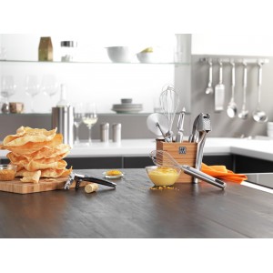 ZWILLING Pro Pizza Cutter