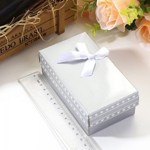 Decorative Crystal Wine and Beverage Bottle Stopper for Wine,Made of Zinc Alloy and Glass,Reusable Plug with Gift Box (1pcs Crystal)