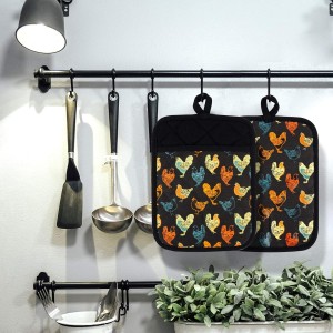 Pot Holders Set of 2 Heat Resistant 480 ℉Non Slip Clear Silicone Printed Comfortable Cotton Lining Kitchen Women Men Cooking Baking Microwave Machine Washable (Rooster, Black Potholders)