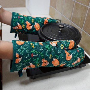 Oven Mitts Cotton Fashion Cute Fox Design 1 pair Heat Resistant Oven Gloves Safe Cooking Baking Grilling Barbecue Machine Washable (fox, oven mitts)
