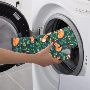 Oven Mitts Cotton Fashion Cute Fox Design 1 pair Heat Resistant Oven Gloves Safe Cooking Baking Grilling Barbecue Machine Washable (fox, oven mitts)
