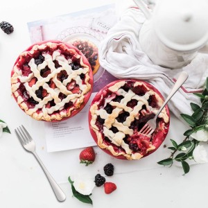 Hiware 12-piece Stainless Steel Salad Forks Dessert Forks Set, Dishwasher Safe, 6.7 Inches