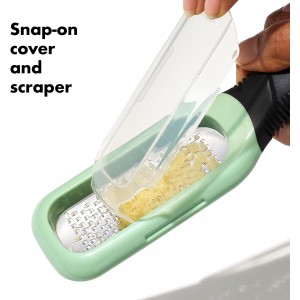 OXO Good Grips Etched Ginger & Garlic Grater
