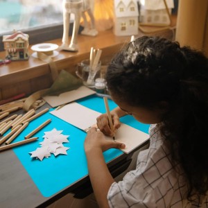 Extra Large Silicone Craft Mat for Kids, Large Silicone Sheet for Crafts, Kitchen Non-Stick Baking Mat, Heat Resistant Countertop Mat, Waterproof Placemat, Multipurpose Mat, Blue (23.62x15.75 inches)