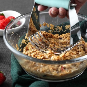 Spring Chef Medium Dough Blender - Stainless Steel Pastry Cutter Tool For Baking w/Thick Sharp Blades - Butter & Dough Cutter - Pastry Blender for Easy Mixing - Dishwasher Safe Kitchen Gadgets - Mint