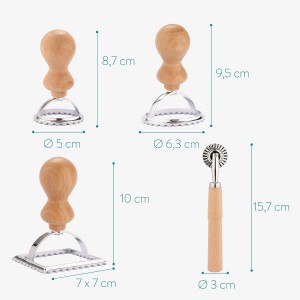 Navaris Ravioli Stamp Set - Set of 3 Shape Cutters with Roller for Cutting Home-Made Ravioli Pasta Parcels - Pastry and Dough Cookie Cutter Tools