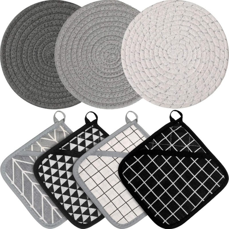 7 Pieces Square Pot Holders Washable Heat Resistant Pocket Mitt with Hanging Loop and Round Thread Weave Coaster Braided Drink Hot Pad Absorbent Woven Coaster for Kitchen Cooking Dinning