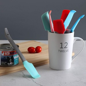 Silicone Mini Spatula, Curved Small Spatula, Kitchen Jar Spatula, Wet Pet Food Can Spoon, for Cooking Baking Frosting or Mixing, 6pcs