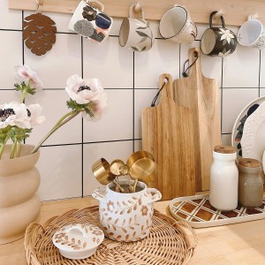 Measuring Cups and Spoons Set of 8, Golden Stainless Steel Measuring Cup with Wooden Handle, Kitchen/Food/Liquid/Baking (gold)