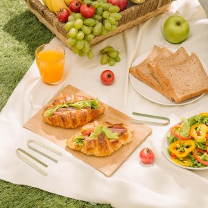 40 Pieces Mini Bamboo Disposable Tongs for food 4 Inch Bamboo Toast Tongs Disposable Mini Braces Wooden Cooking Braces for charcuterie Cooking Toast Bread Pickles Tea Supplies