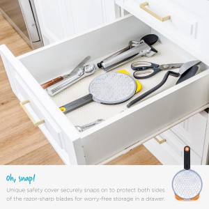 Dreamfarm Ograte Two-Sided Medium Food & Vegetable Speed-Grater with Non-Slip Bowl Hook & Foot - 3mm Medium Grater, Yellow