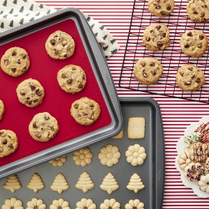 Wilton Non-Food Items RED Silicone Baking MAT