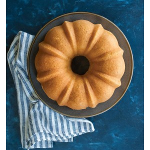 Nordic Ware Treat Bundt Pan, 12-Cup