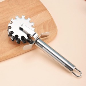 Stainless Steel 5-Wheel Meat Tenderizer Roller for Efficient Steak Chicken Pork Tenderizing Kitchen Tool 7.6 Inch Meat Flattener