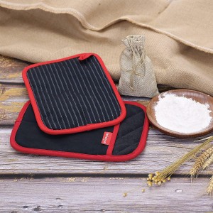 Hot Pads for Kitchen, Potholders for Kitchen Heat Resistant, Heavy Duty Pot Holders with Pockets Non Slip, Pure Cotton and Terrycloth Lining Pot Holders Set of 2, Black
