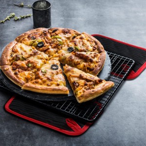 Hot Pads for Kitchen, Potholders for Kitchen Heat Resistant, Heavy Duty Pot Holders with Pockets Non Slip, Pure Cotton and Terrycloth Lining Pot Holders Set of 2, Black