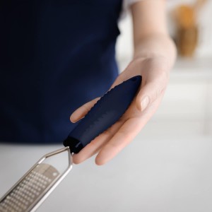 Deiss PRO Lemon Zester & Heavy Duty Cheese Grater & Vegetable Grater — Parmesan Cheese, Lemon, Garlic, Nutmeg, Chocolate, Fruits, Vegetables, Ginger Grater - Stainless Steel Cheese Shredder - Black