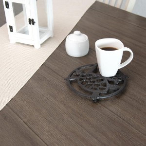 GASARÉ, Cast Iron Trivet for Hot Dishes, Pots, and Pans, Metal Trivet, 2 Turtle Design, Rubber Feet Caps, Ring Hanger, 8.75 Inches, Brown, 1 Unit