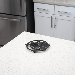 GASARÉ, Cast Iron Trivet for Hot Dishes, Pots, and Pans, Metal Trivet, 2 Turtle Design, Rubber Feet Caps, Ring Hanger, 8.75 Inches, Brown, 1 Unit